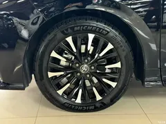 2024 Toyota Alphard Hybrid 2.5L Premium — фото 28