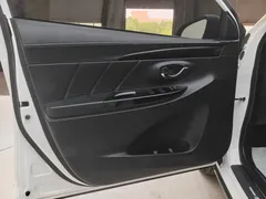 2022 Toyota Yaris L Zhixuan X 1.5L CVT PLUS, белый — фото 20