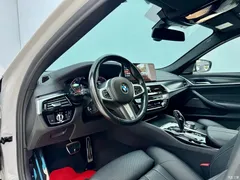 2021 BMW 5 Series Imported 530i M Sports Package — фото 6