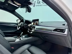 2021 BMW 5 Series Imported 530i M Sports Package — фото 14