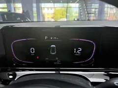 2023 Kia Seltos 1.5L CVT Luxury, белый — фото 11