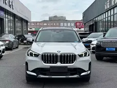 2023 BMW X1 sDrive20Li X, белый — фото 2