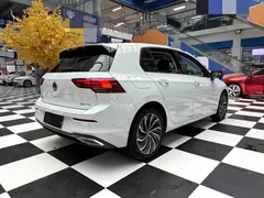 2023 Volkswagen Golf 280TSI DSG Pro, белый — фото 15
