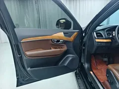 2022 Volvo XC90 5-seater, чёрный — фото 7