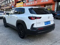 2023 Mazda CX-50 2.0L, белый — фото 4
