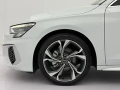 2022 Audi A3 Sportback 35 TFSI, белый — фото 17