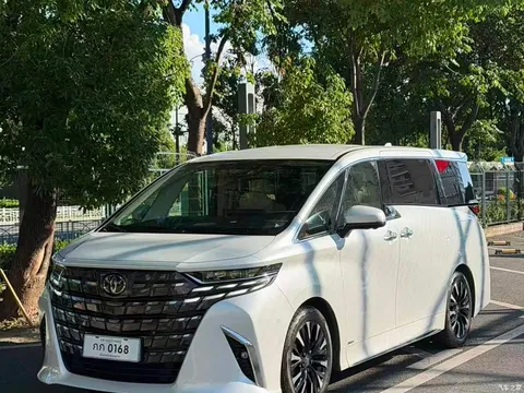 Toyota Alphard 2024