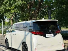 2024 Toyota Alphard Hybrid 2.5L Premium — фото 13