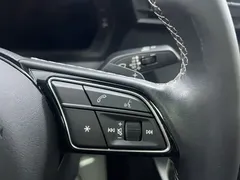2022 Audi A3L Limousine 35 TFSI, белый — фото 13