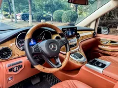 2022 Mercedes-Benz V-Class V 260 L Long Wheelbase Luxury, чёрный — фото 5