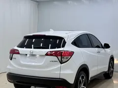 2020 Honda Vezel 1.5L CVT Pioneer, белый — фото 4