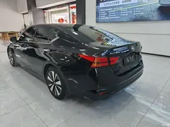 2021 Nissan Teana 2.0L XL Comfort — фото 17