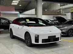 2025 Li Auto i6 2WD, белый — фото 3