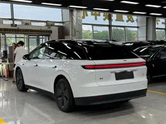 2025 Li Auto i6 2WD, белый — фото 14