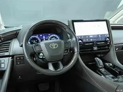 2024 Toyota Alphard Hybrid 2.5L Premium — фото 7