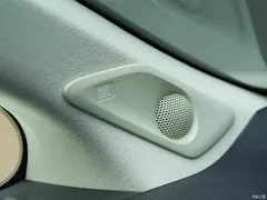 2024 Toyota Alphard Hybrid 2.5L Premium — фото 18