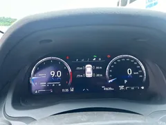 2021 Toyota Camry 2.5G Luxury — фото 10