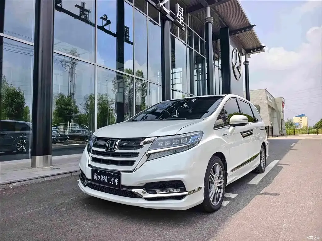 2019 Honda Alison 2.0L Hybrid Luxury