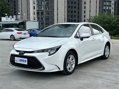 2021 Toyota Levin 185T CVT Luxury, белый — фото 1