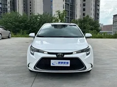 2021 Toyota Levin 185T CVT Luxury, белый — фото 2
