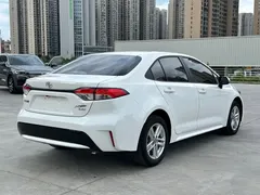 2021 Toyota Levin 185T CVT Luxury, белый — фото 6
