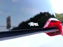 2021 Toyota Alphard Hybrid 2.5L Luxury, белый — фото 13