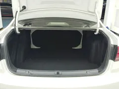 2019 Volkswagen Lavida 1.5L AT Comfort, белый — фото 4