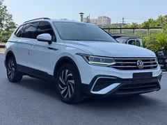 2022 Volkswagen Tiguan L 330TSI AT 2WD, белый — фото 3
