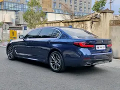 2021 BMW 5 Series 5 525Li M, синий — фото 4