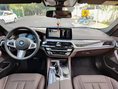 2021 BMW 5 Series 5 525Li M, синий — фото 10