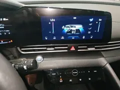 2021 Hyundai Elantra 1.5L CVT LUX Premium, синий — фото 13