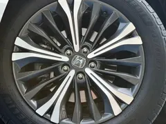 2020 Honda UR-V 370TURBO 2WD Premium, белый — фото 7