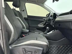 2022 Audi Q3 35 TFSI aggressive and dynamic — фото 8