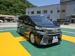 2023 Toyota Vellfire 2.4L AT — фото 3
