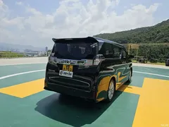 2023 Toyota Vellfire 2.4L AT — фото 4