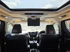 2023 Toyota Vellfire 2.4L AT — фото 12