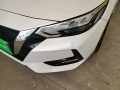 2021 Nissan Sylphy 1.6L XL CVT, белый — фото 18