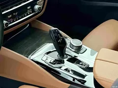2022 BMW 6 Series GT 630i M Sports Package — фото 12