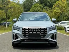 2022 Audi Q2L 35 TFSI aggressive and dynamic — фото 2