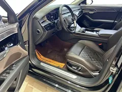2021 Audi A8L 50 TFSI quattro, чёрный — фото 9