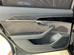 2021 Audi A8L 50 TFSI quattro, чёрный — фото 18