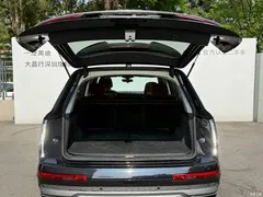 2020 Audi Q7 55 TFSI quattro S line sporty — фото 9