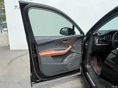 2020 Audi Q7 55 TFSI quattro S line sporty — фото 12