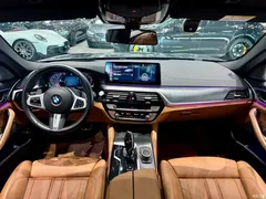 2022 BMW 5 Series Imported Modified 530i Fashion M Sports Package — фото 7