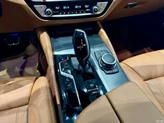 2022 BMW 5 Series Imported Modified 530i Fashion M Sports Package — фото 11