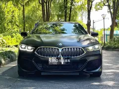 2021 BMW 8 Series 8 840i xDrive M, чёрный — фото 2