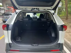 2021 Toyota RAV4 2.0L CVT 2WD Fashion PLUS — фото 14