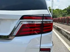 2019 Honda Elysion 2.0L Hybrid Luxury, белый — фото 16