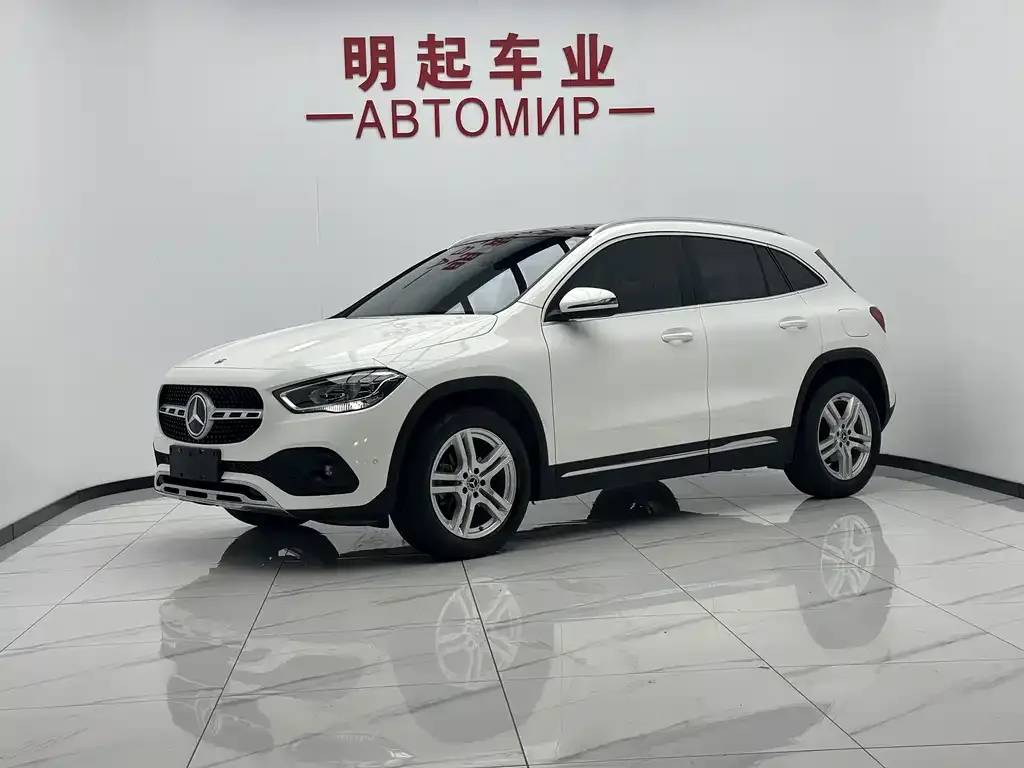 2022 Mercedes-Benz GLA 180