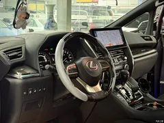 2020 Lexus LM 300h seven-seater elegant — фото 15